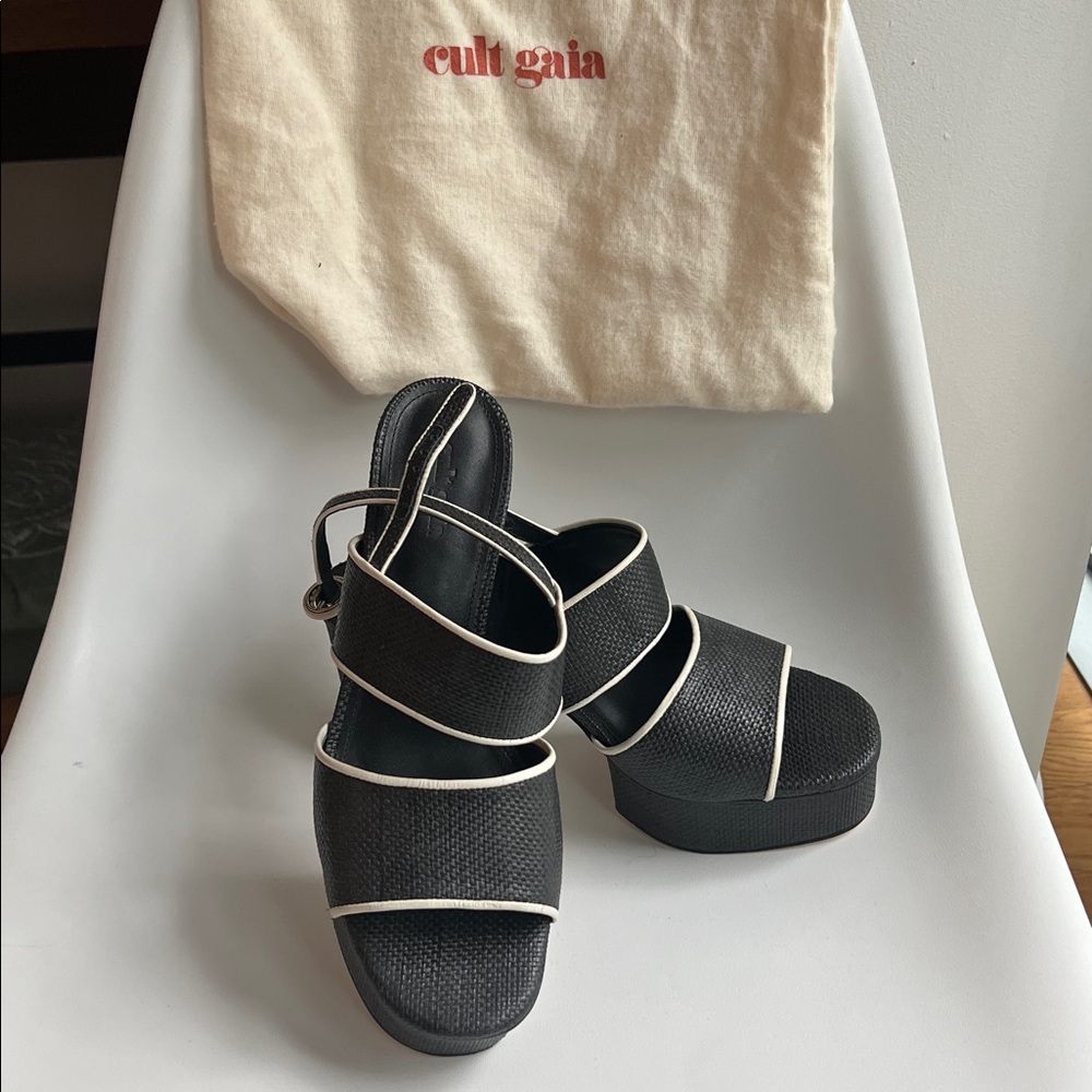 Cult Gaia Black Raffia Platform Sandals with White Accents NEW 40.5